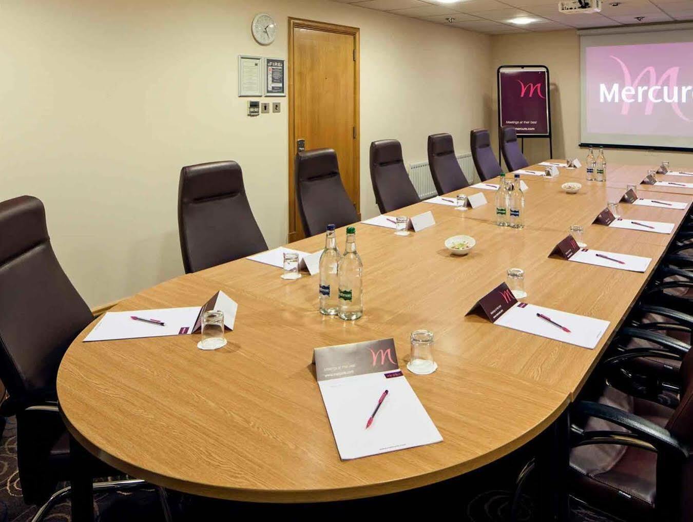 Mercure Leeds Parkway Hotel